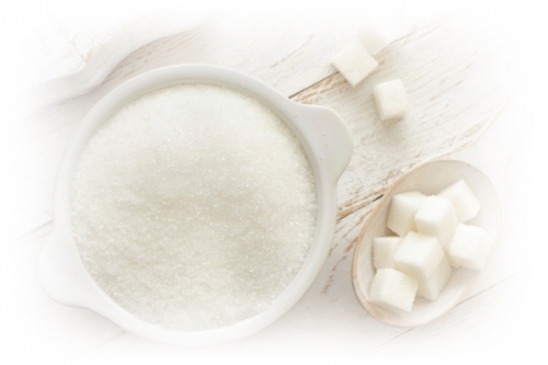 黒ずみ対策目的なら塩、保湿効果を求めるなら砂糖