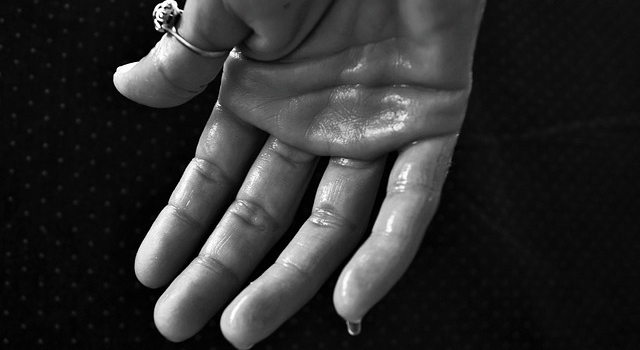 手汗を改善するケア方法
